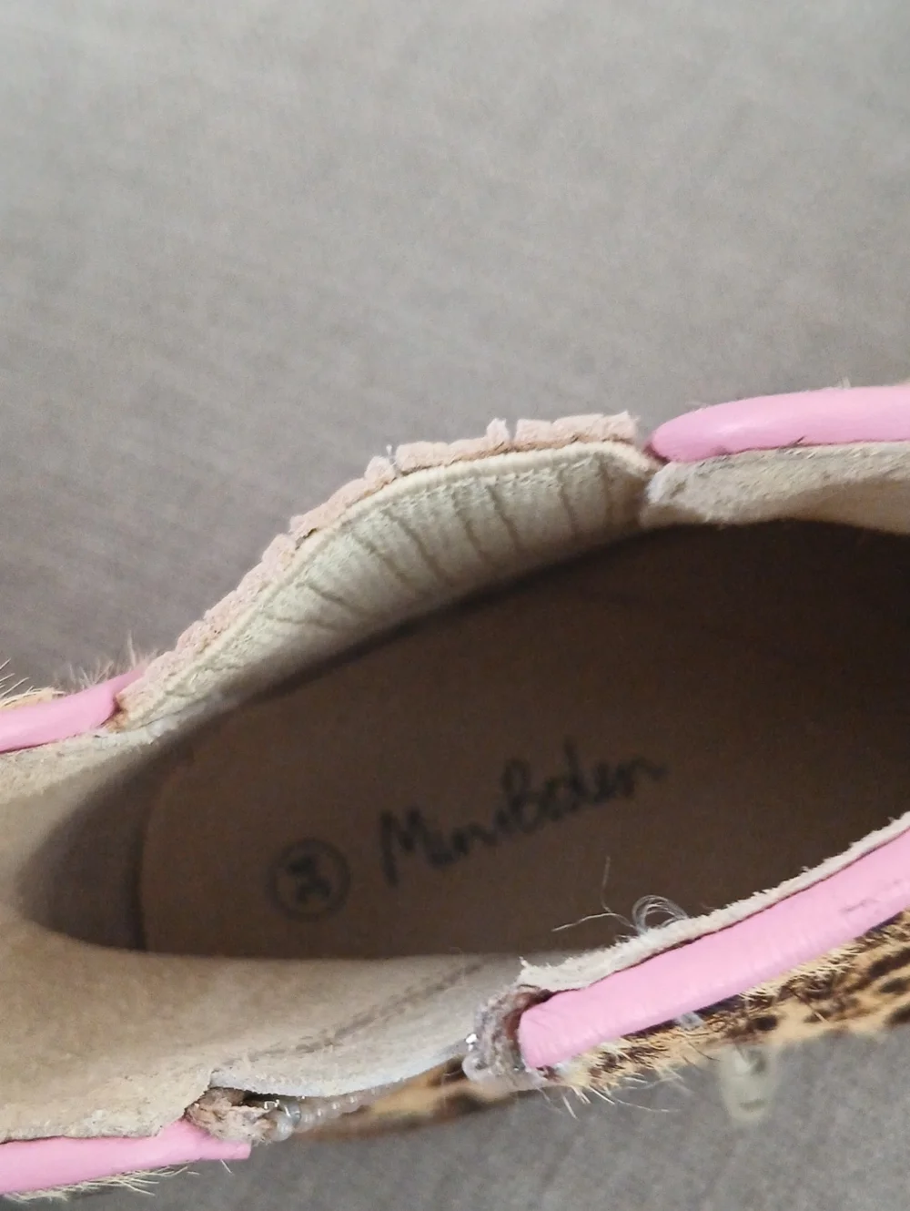 New Mini  Boden Sz 34 Leopard Print Ankle Boots with Pink Trim